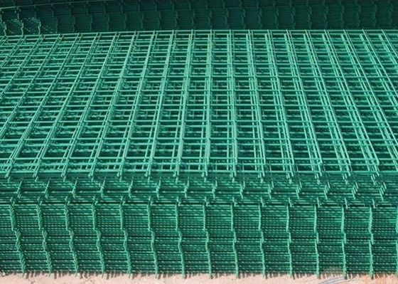 Porcellana Il PVC ha ricoperto i pannelli del recinto della rete metallica per colore verde costruzione/della strada principale fornitore
